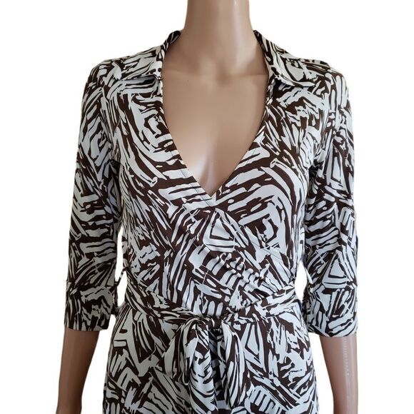 Forever Animal Print Crossover 3/4 Sleeve Dress Sz XS - Picture 3 of 11